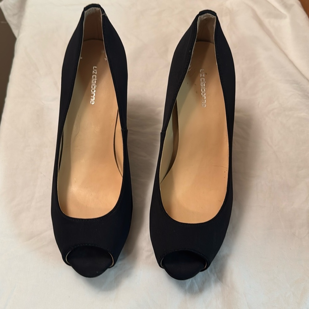 Liz Claiborne Black Open Toe Heels 7